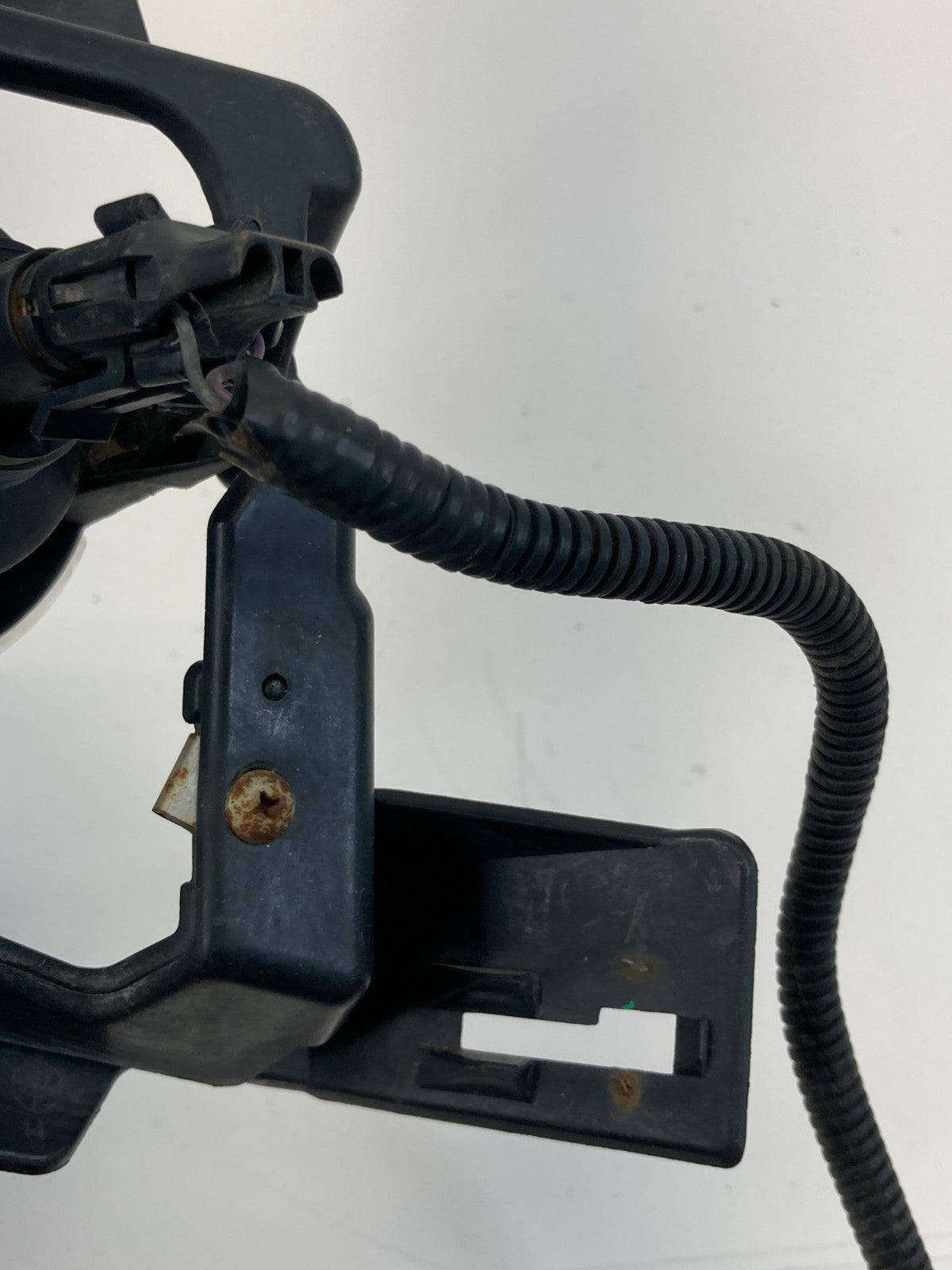 2000-2005 Chevrolet Monte Carlo Right Passenger Corner Park Fog Light Lamp