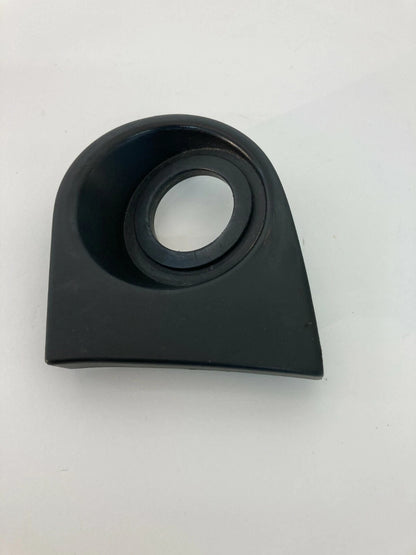 2008 HYUNDAI ENTOURAGE BLACK IGNITION KEY SWITCH COVER BEZEL TRIM 848404D000