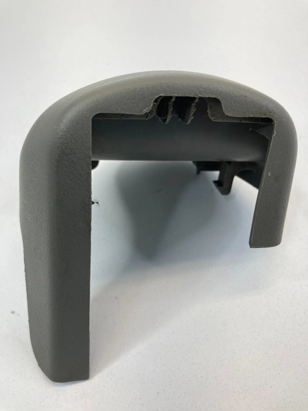 2009-2012 ACURA RDX FRONT LEFT SEAT TRACK END COVER TRIM CAP 81104-STKY-A110