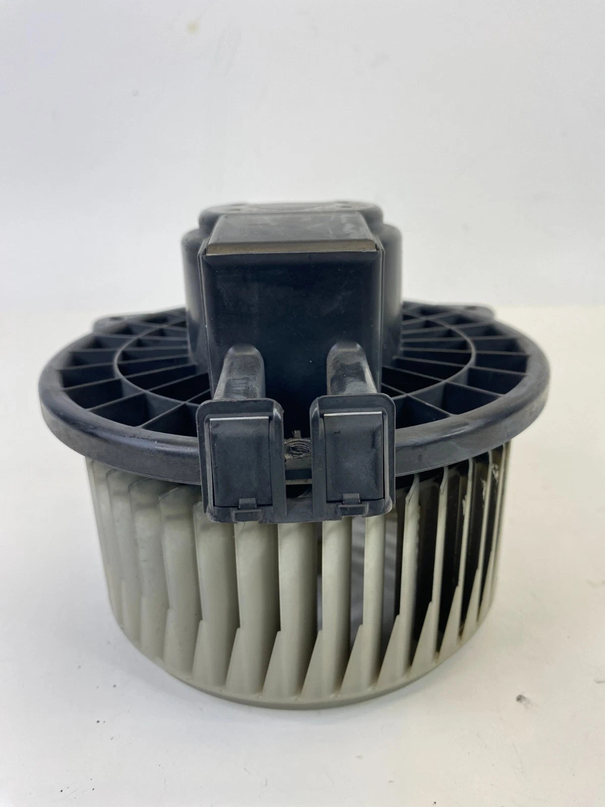 2007-2009 CADILLAC SRX HVAC AC A/C HEATER AND HVAC BLOWER MOTOR AY272700-5260
