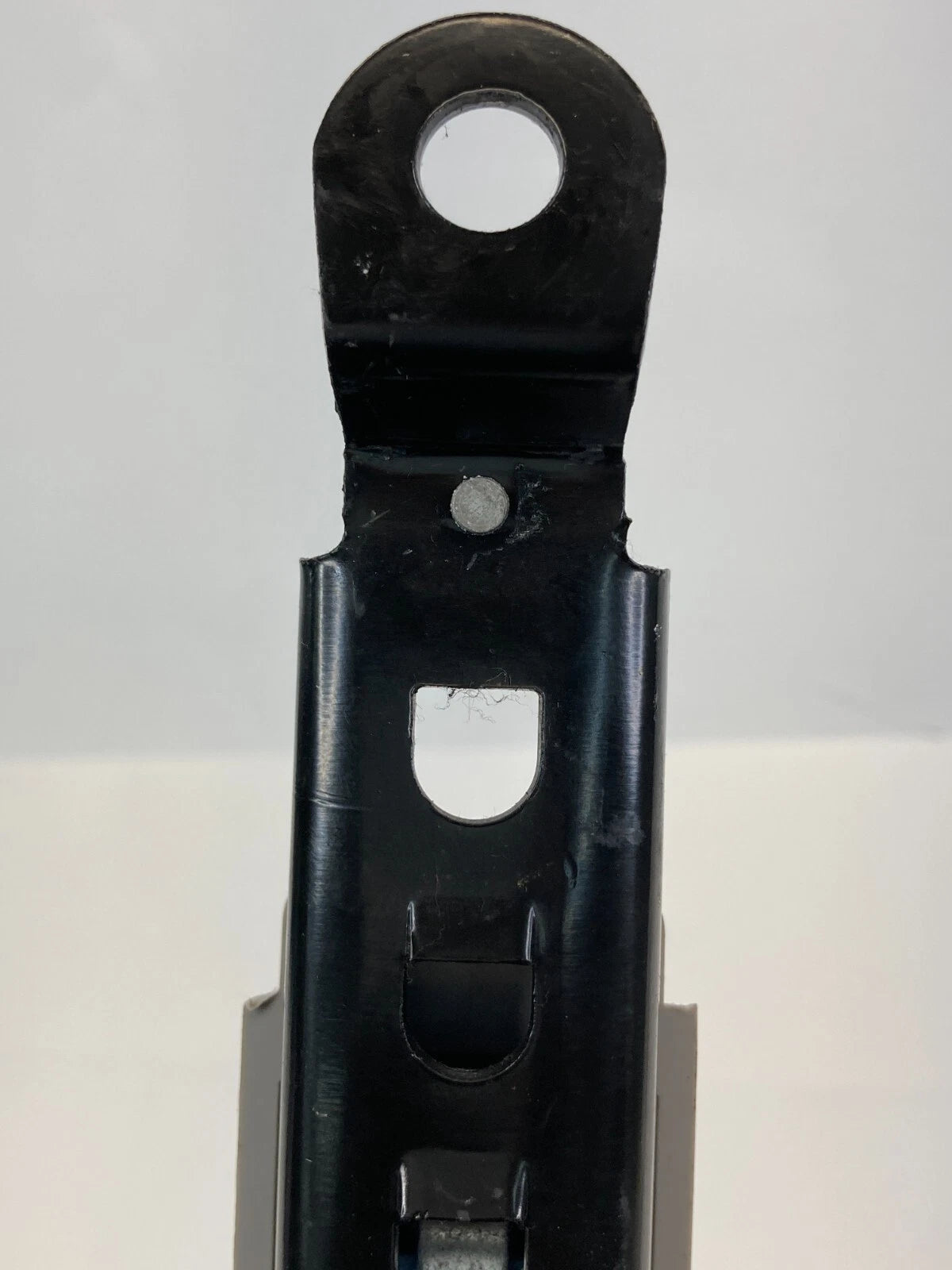 2007-2009 CHEVROLET EQUINOX FRONT LEFT DRIVER SIDE SEAT BELT HEIGHT ADJUSTER OEM
