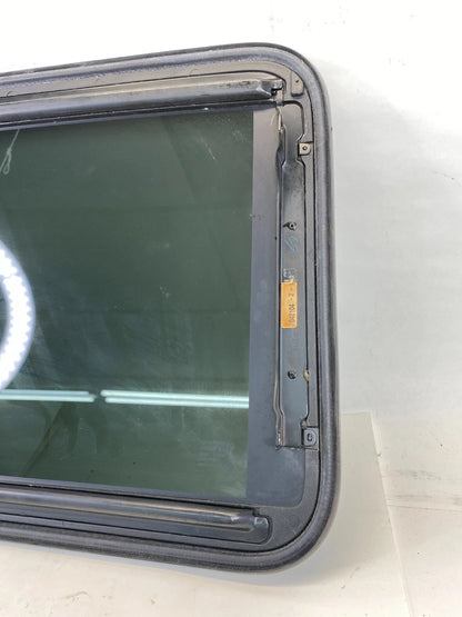 2003-2008 PONTIAC VIBE MATRIX POWER SUNROOF MOONROOF GLASS PANEL OEM