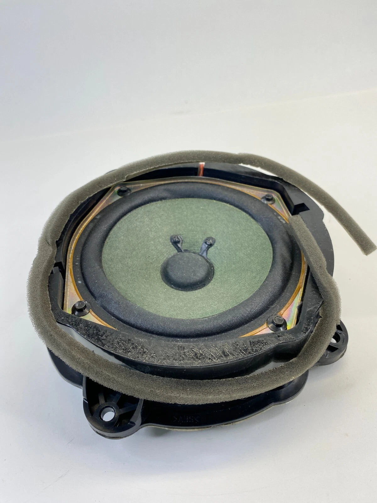 2004-2006 CADILLAC SRX FRONT LH DRIVER SIDE DOOR AUDIO SPEAKER 25755395 OEM