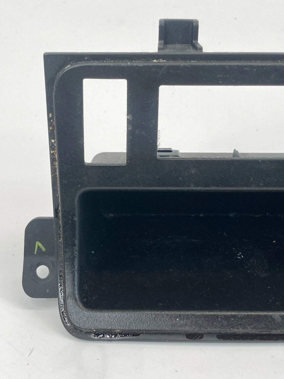 2009-2012 CHEVROLET TRAVERSE DASH TRIM BEZEL POWER OUTLET POCKET OEM 102419519