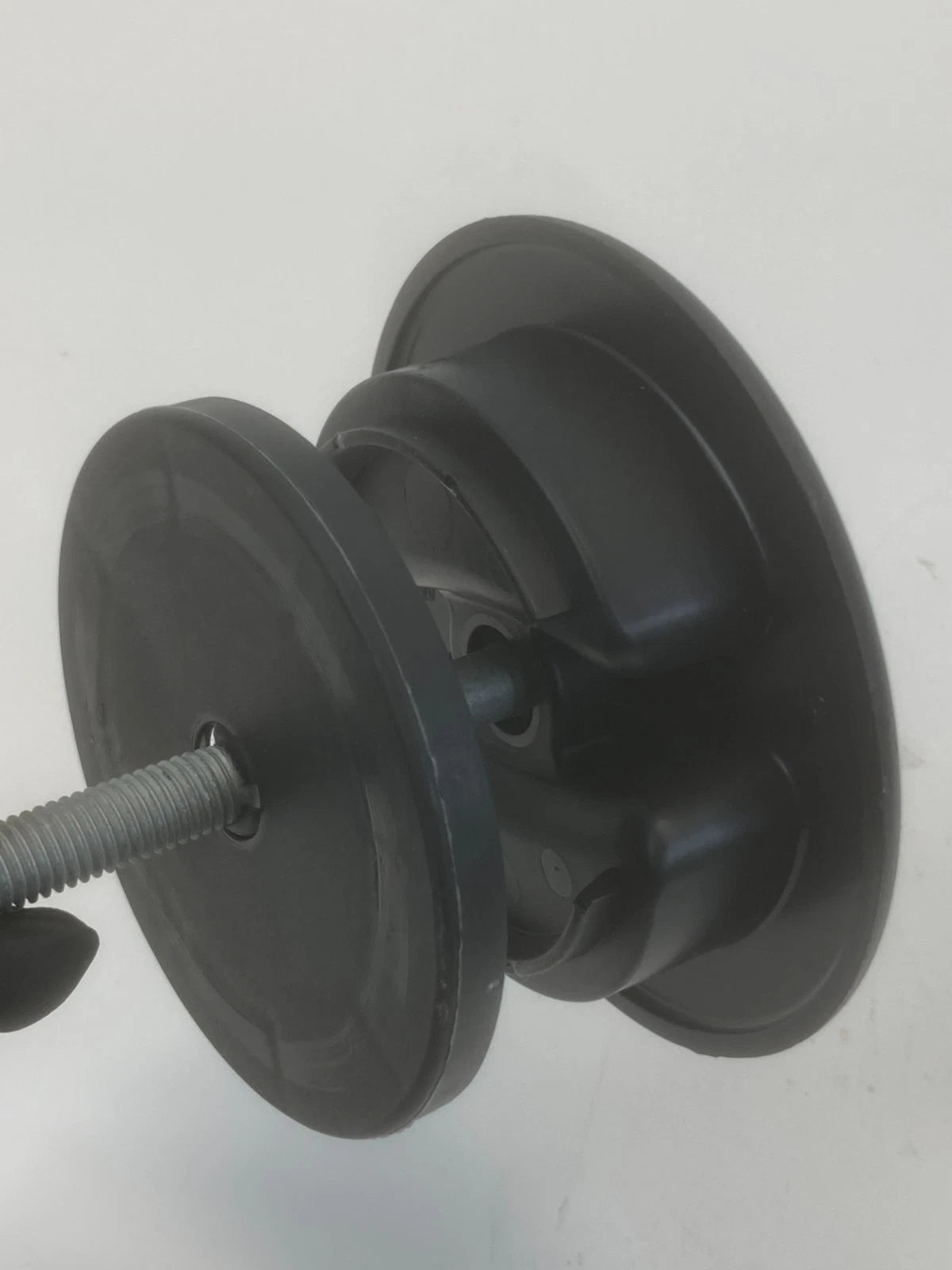 2007-2016 GMC ACADIA SPARE TIRE HOLDER RETAINER HOLD DOWN SCREW BOLT OEM