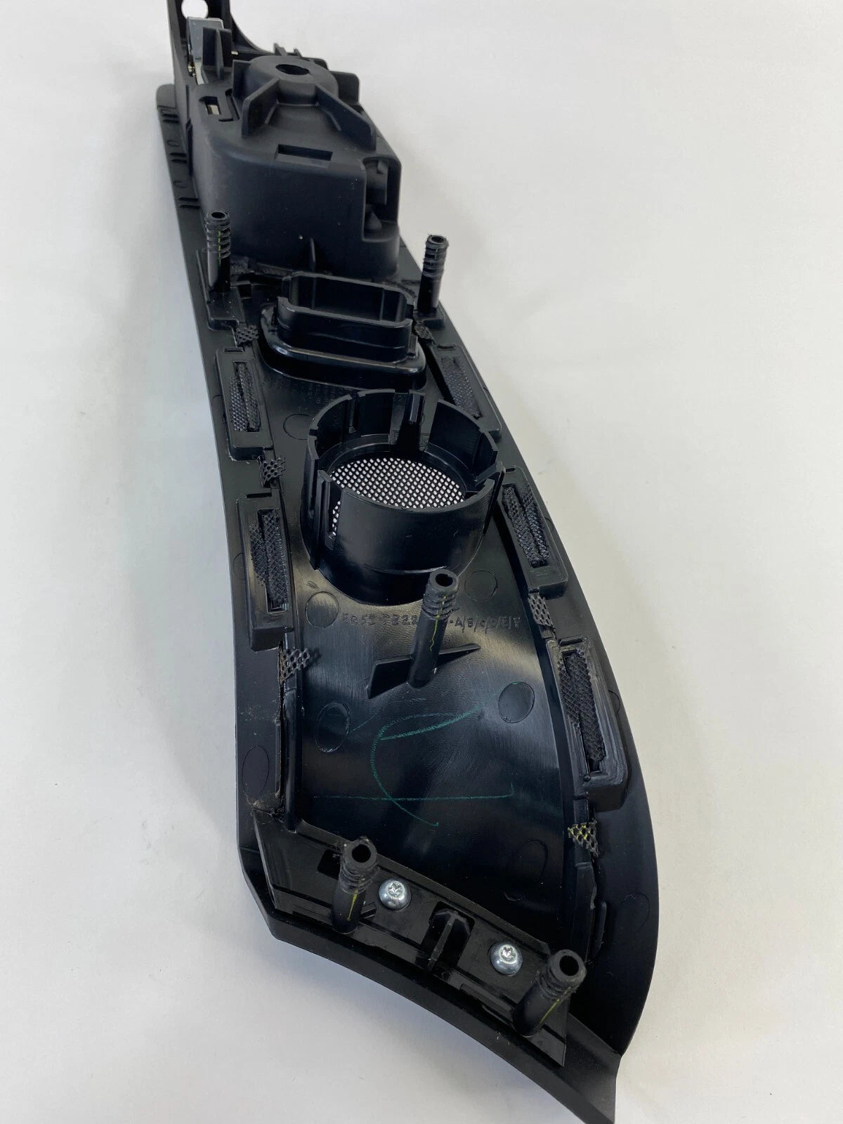 2016-2019 FORD POLICE INTERCEPTOR UTILITY FRONT RIGHT DOOR INNER HANDLE 7822600A