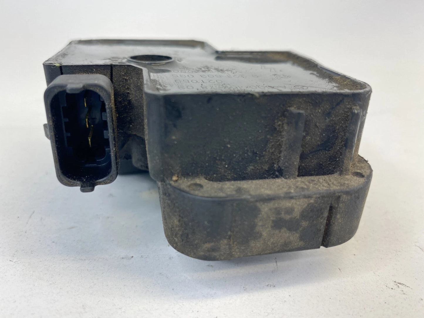 1999 2000 2001 2002 2003 MERCEDES-BENZ CLK430 4.3L AT IGNITION COIL 0221503035