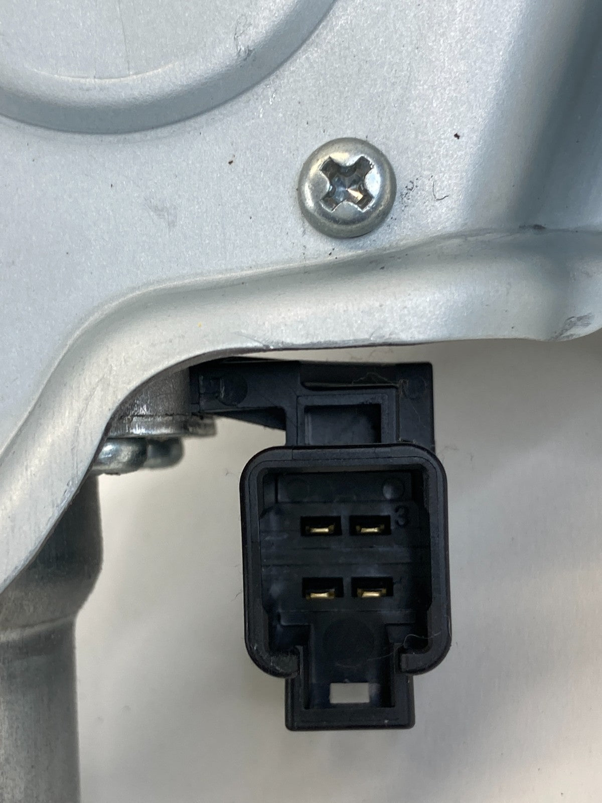 2014-2025 Kia Soul Rear Windshield Wiper Motor Assembly 98700-B2000 OEM