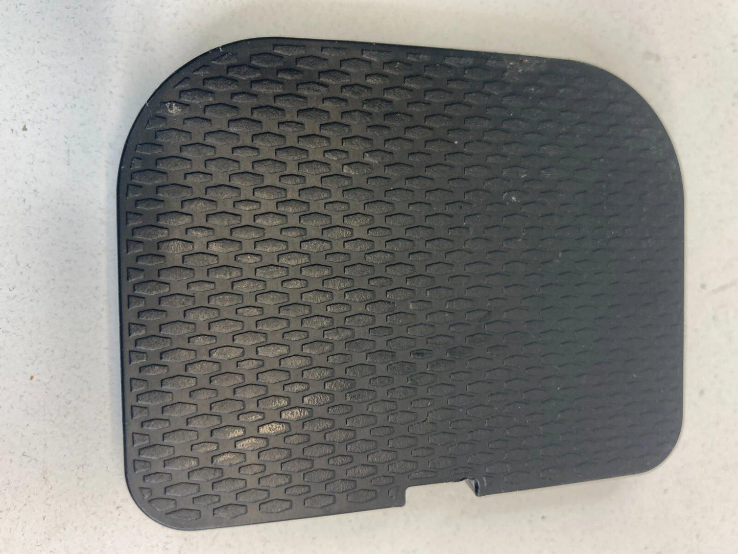 07-13 MITSUBISHI OUTLANDER REAR QUARTER PANEL PLUG CAP COVER TRIM 7230A168ZZ