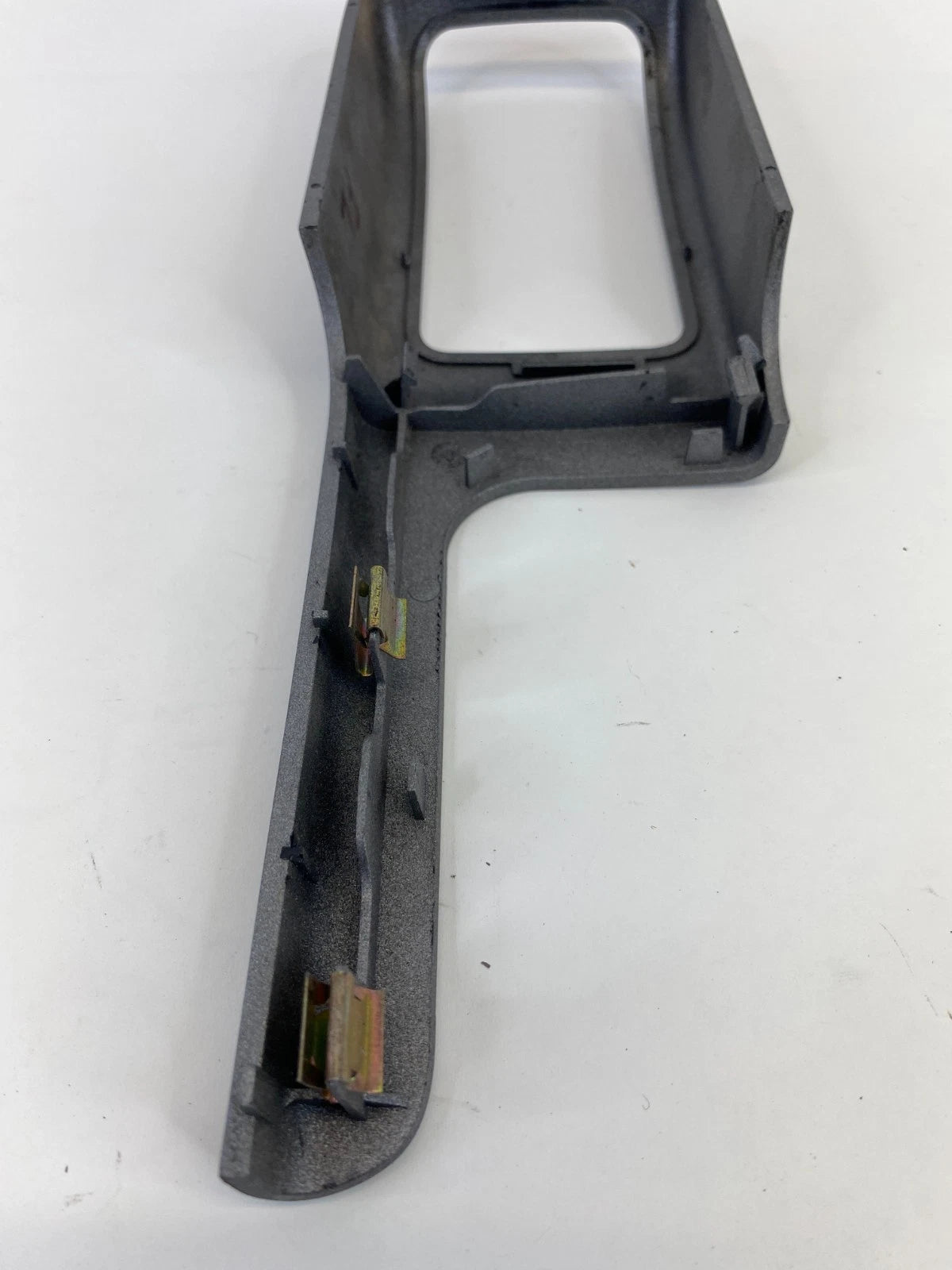 2003-2006 RANGE ROVER FRONT LEFT SIDE INTERIOR DOOR HANDLE COVER TRIM BEZEL OEM