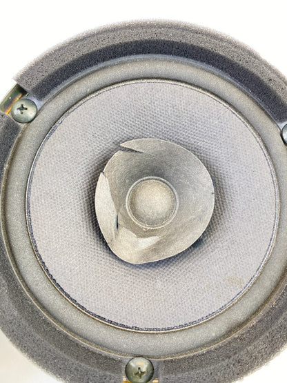 2002-2006 Suzuki XL-7 Front Right Passenger Side Door Audio Speaker 39350-60G00