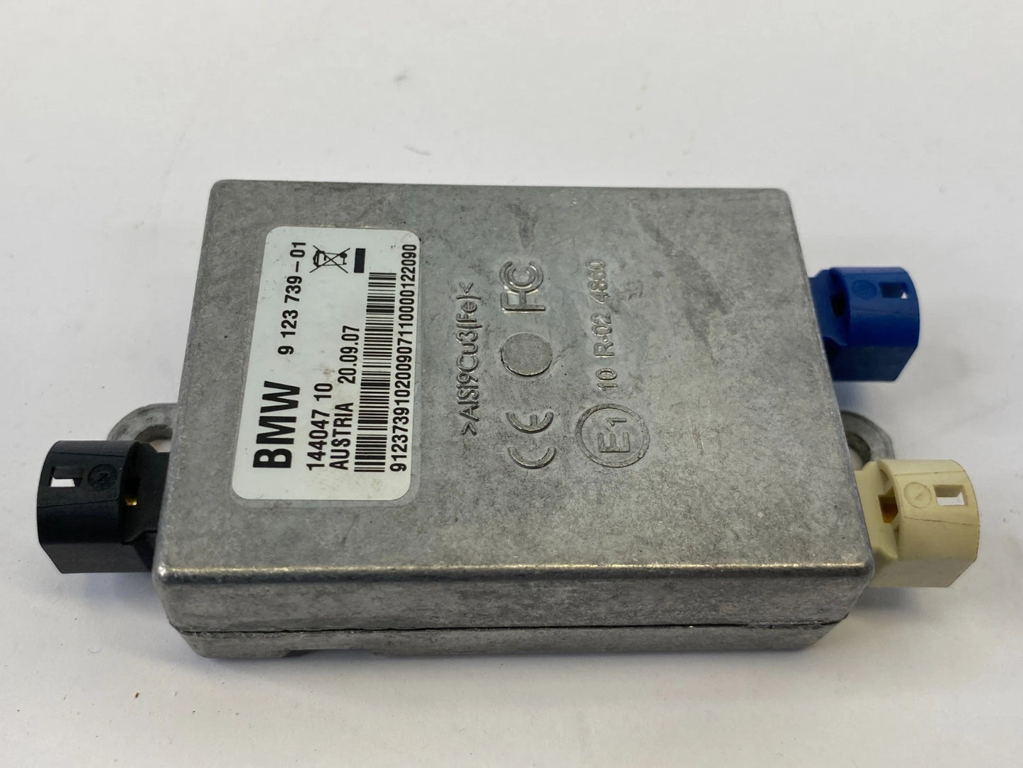 2008 BMW E60 535XI 2008-2010 BMW 528I USB HUB AUDIO INTERFACE MODULE OEM 9123739