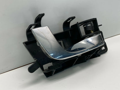 2003-2007 CADILLAC CTS FRONT RIGHT PASSENGER SIDE INNER DOOR HANDLE 257078893