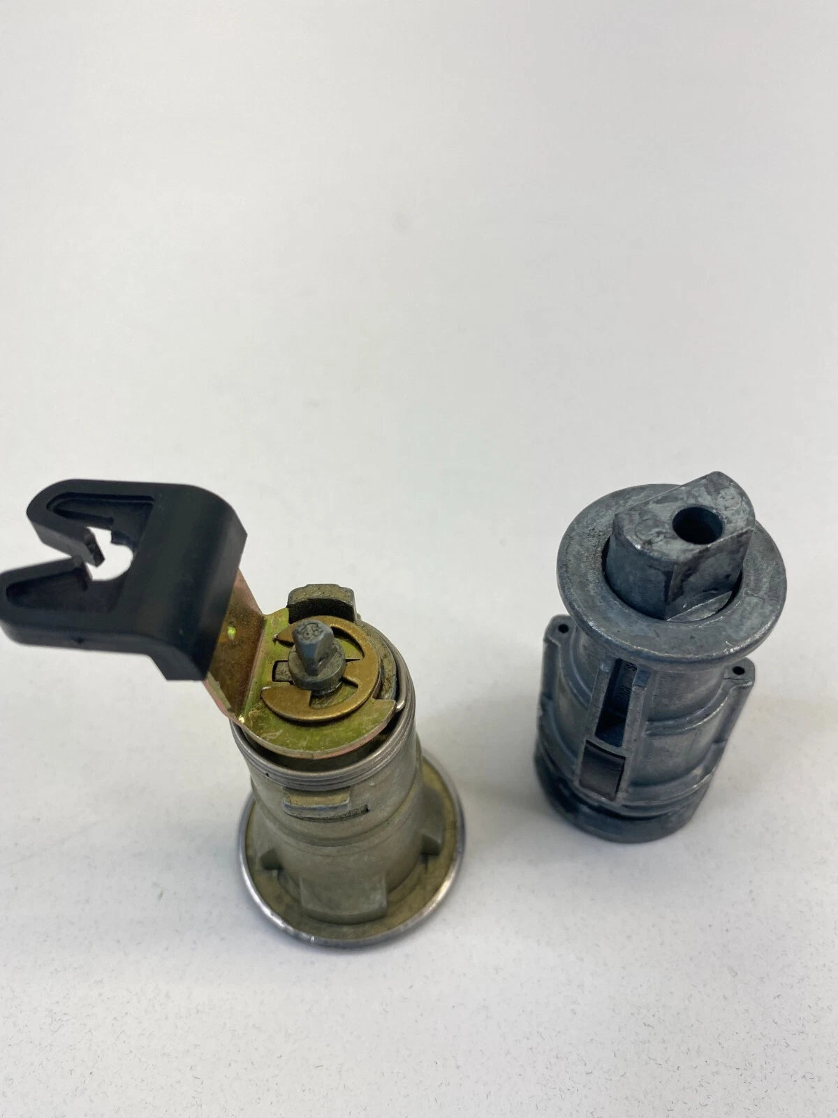 2001-2007 DODGE GRAND CARAVAN 3.8L A/T IGNITION SWITCH LOCK CYLINDER W/ KEY OEM
