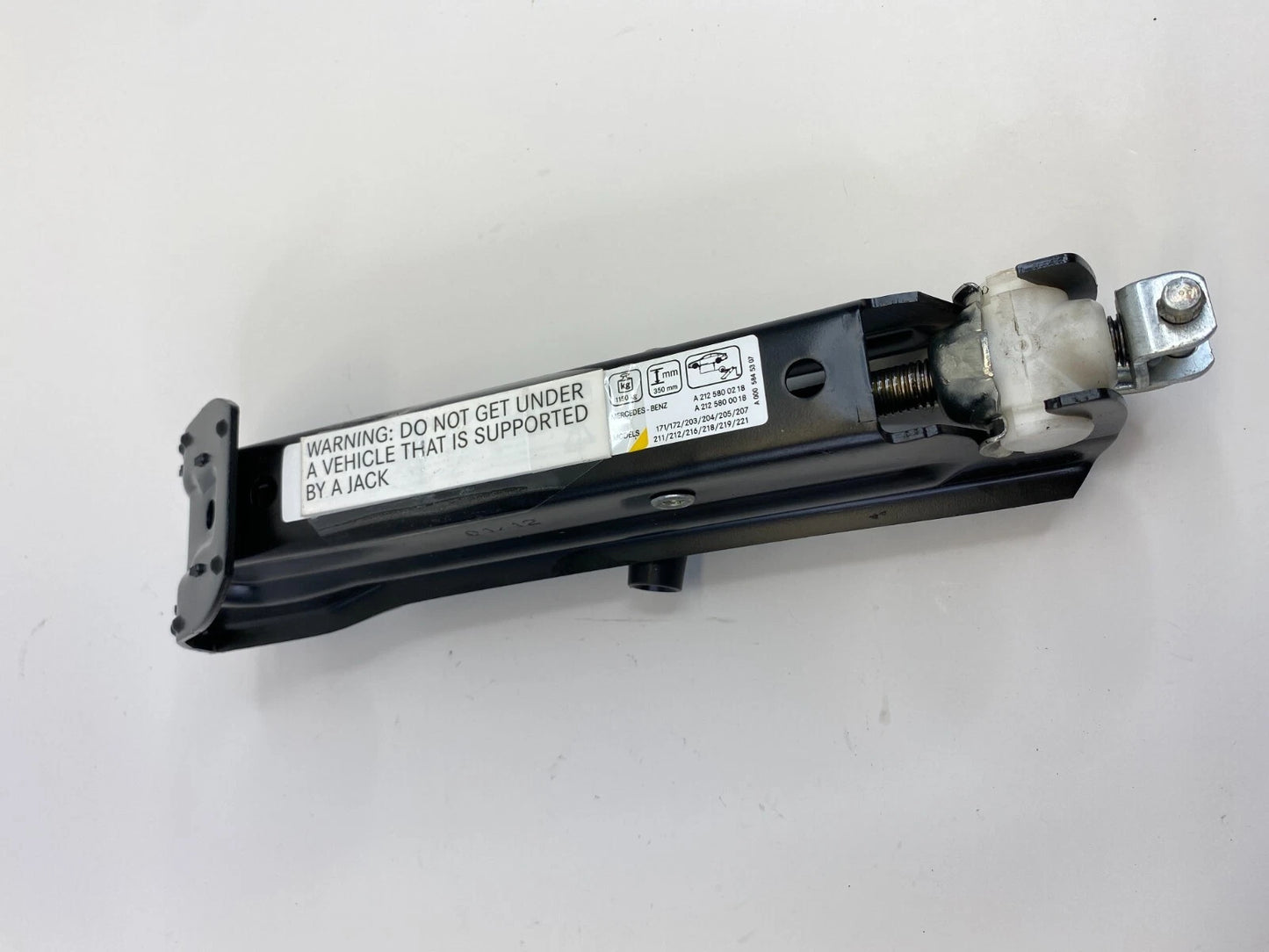 2012-2016 MERCEDES-BENZ E350 EMERGENCY JACK LIFT & TOOL KIT A212-580-02-18