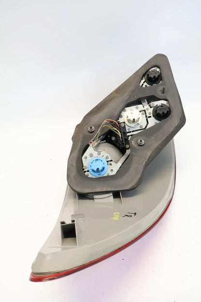 2006-2010 MERCEDES W251 R350 REAR RIGHT PASSENGER OUTER TAIL LIGHT TAILLIGHT OEM