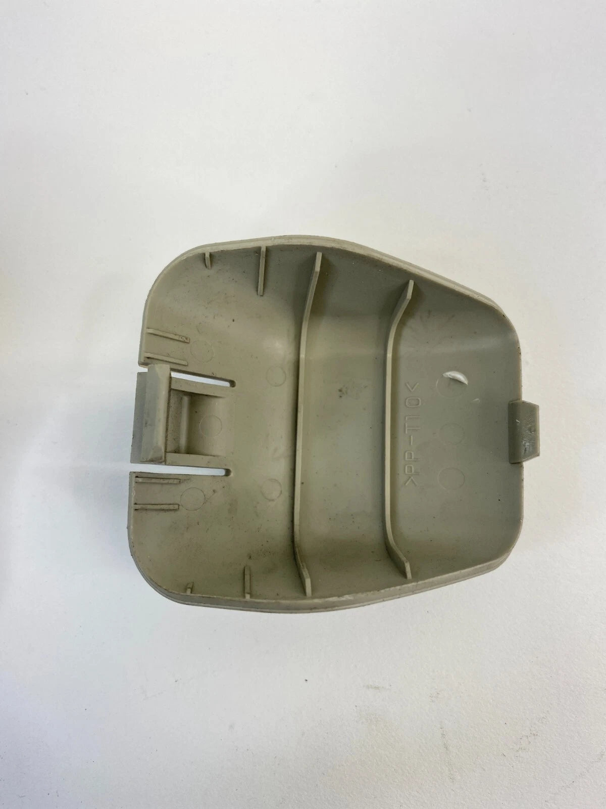 2003 2004 INFINITI G35 COUPE REAR DECK LID CHILD SEAT ANCHOR COVER PLATE OEM