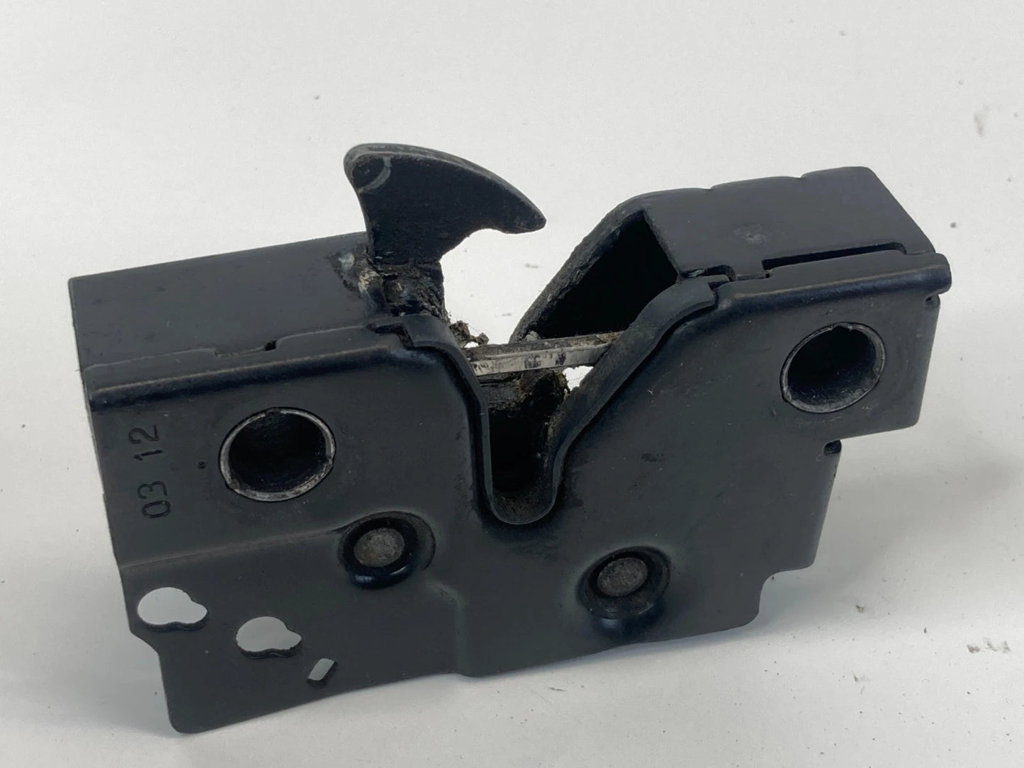 2012-2015 VOLKSWAGEN PASSAT FRONT HOOD LOCK LATCH RELEASE ASSEMBLY OEM