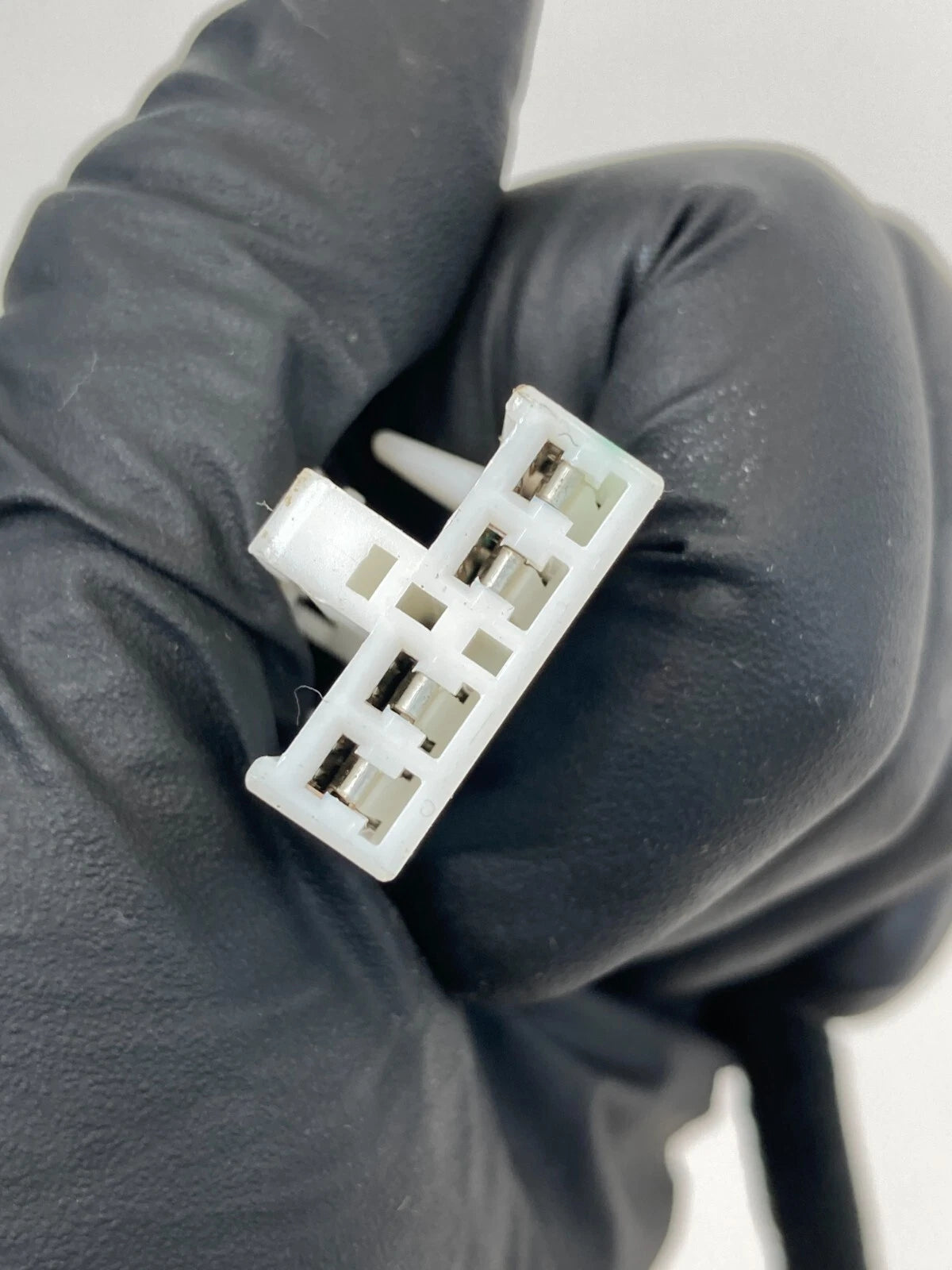 2011-2014 HYUNDAI SONATA LEFT TAILLIGHT PIGTAIL WIRE CONNECTOR PLUG OEM