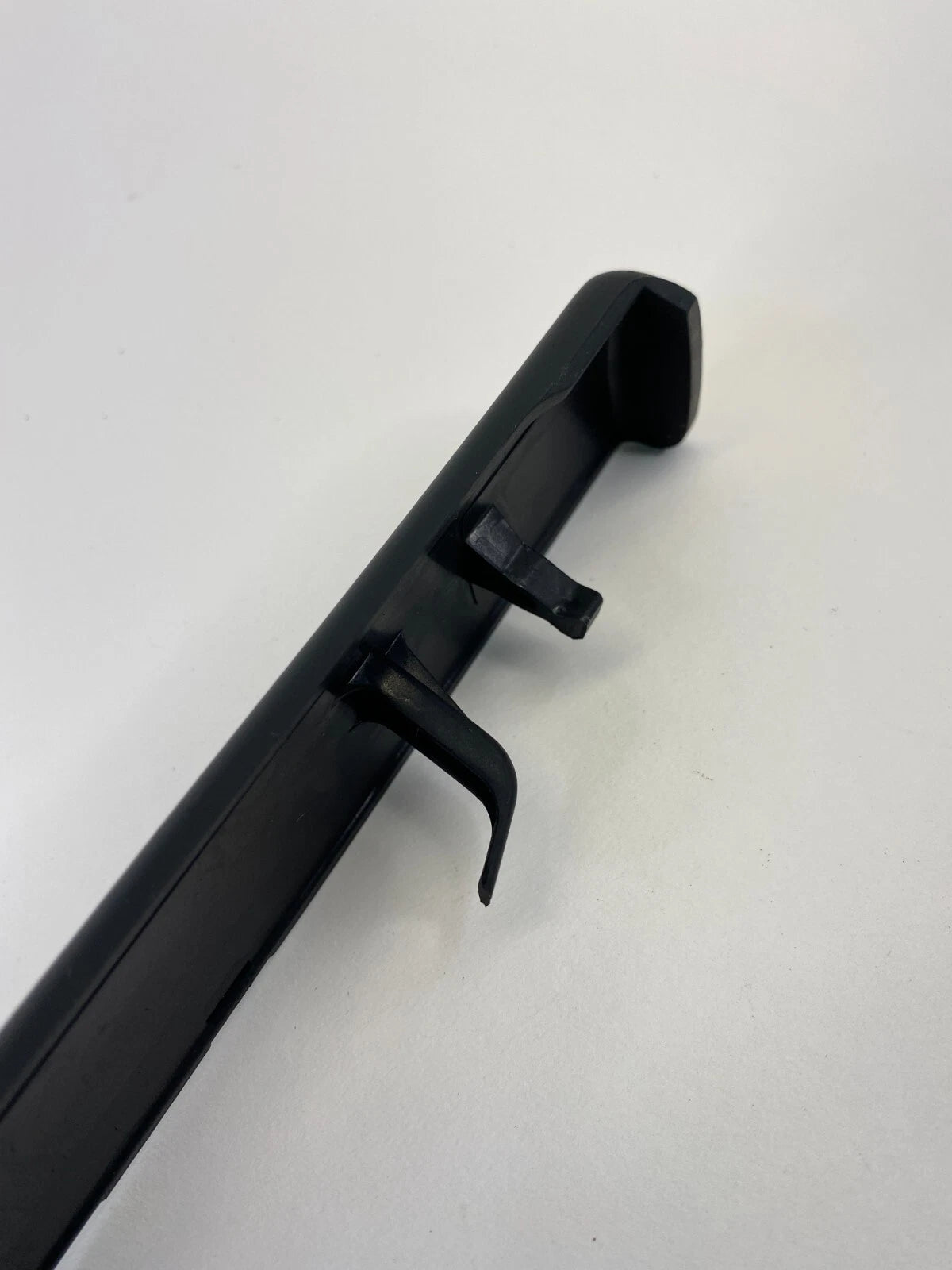 2006-2013 AUDI A3 REAR RIGHT PASSENGER DOOR PANEL MOULDING TRIM 8P4-867-420 OEM