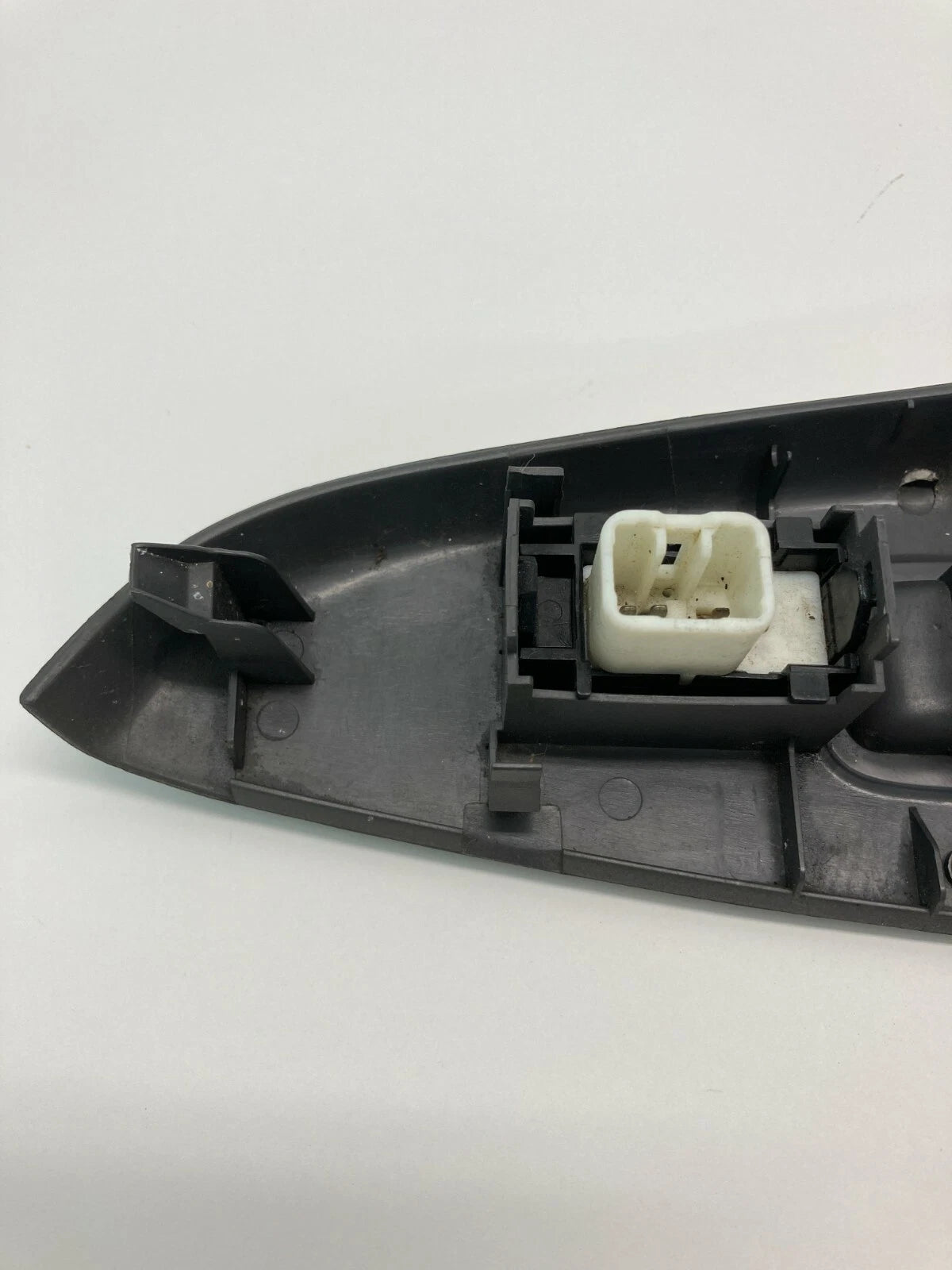 2004-2008 TOYOTA CAMRY SOLARA FRONT RIGHT PASSENGER LOCK SWITCH 74231-AA090 OEM