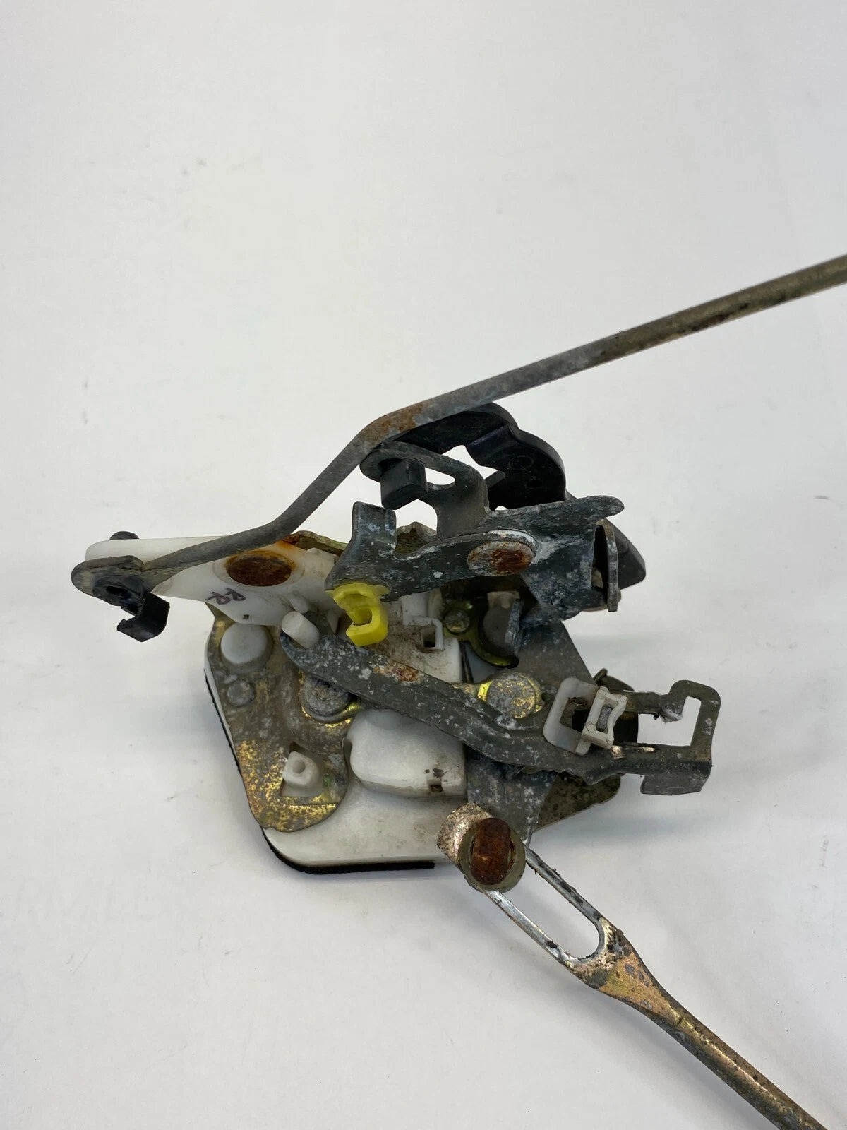 1996-2000 HYUNDAI ELANTRA REAR RIGHT PASSENGER SIDE DOOR LOCK LATCH ACTUATOR OEM