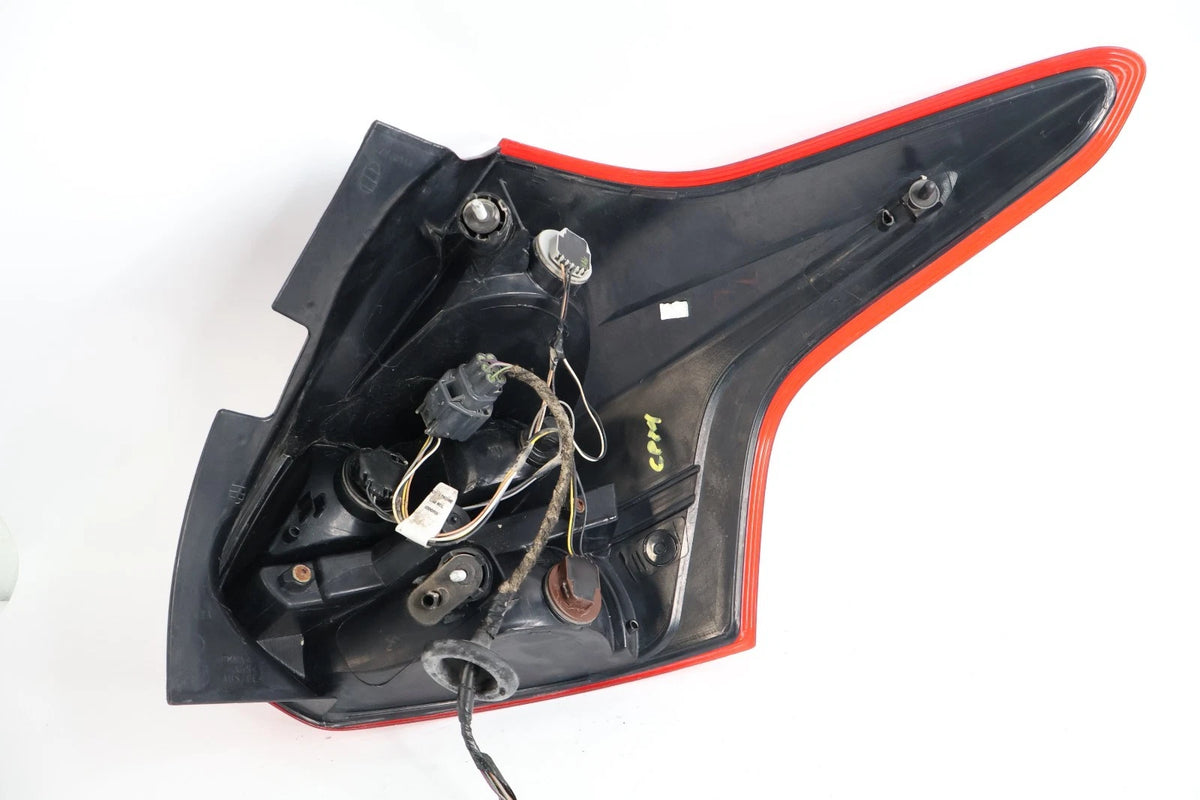 2012-2014 FORD FOCUS HATCHBACK REAR LEFT DRIVER SIDE TAILLIGHT TAIL LAMP ASSY