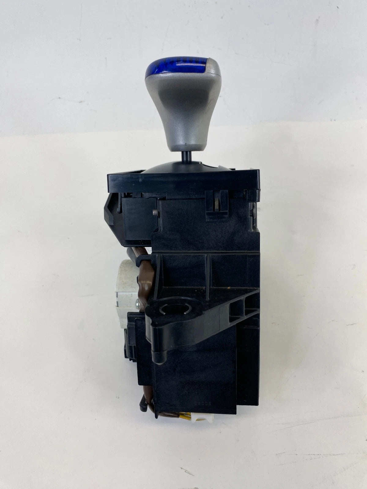 10-15 TOYOTA PRIUS AUTOMATIC TRANSMISSION SHIFT SHIFTER LEVER HANDLE 75C583-LHD