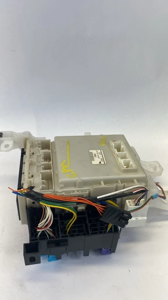06-08 TOYOTA RAV4 INTERIOR CABIN FUSE JUNCTION RELAY BLOCK BOX 82730-42050 OEM