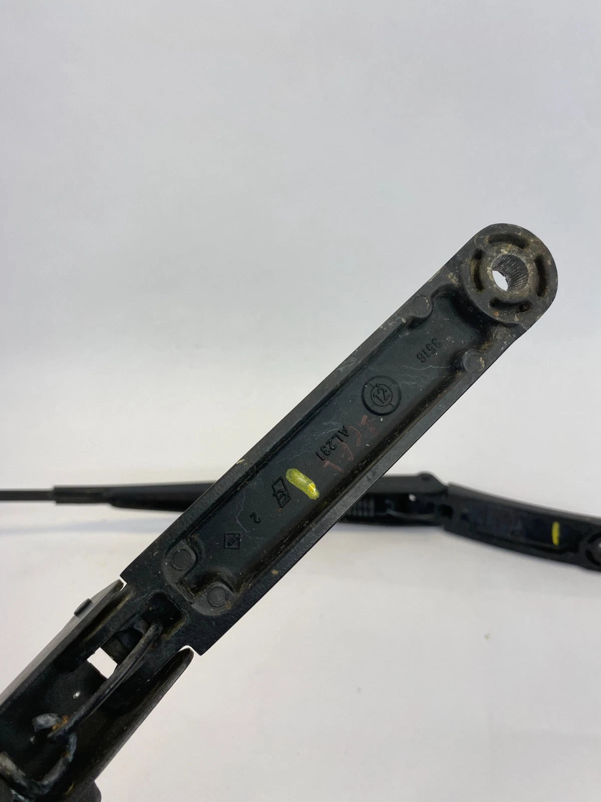 12-17 VOLKSWAGEN CC FRONT WINDSHIELD WIPER ARMS PAIR LEFT RIGHT OEM 3C8955409B