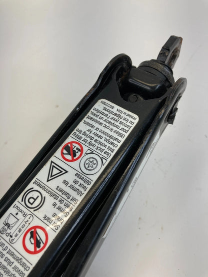 2002-2010 SATURN VUE SPARE TIRE LUG NUT WRENCH JACK HOIST ASSEMBLY 13500018 OEM