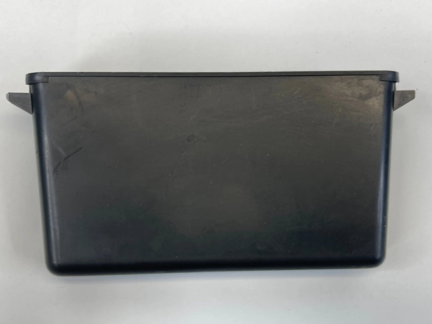 1996-2000 HYUNDAI ELANTRA COMPARTMENT STORAGE CUBBY FACIA TRAY LOWER 84742-29000