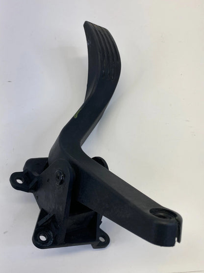 2000-2007 FORD FOCUS ACCELERATOR GAS PEDAL ASSEMBLY OEM 98AB-9P732-AF