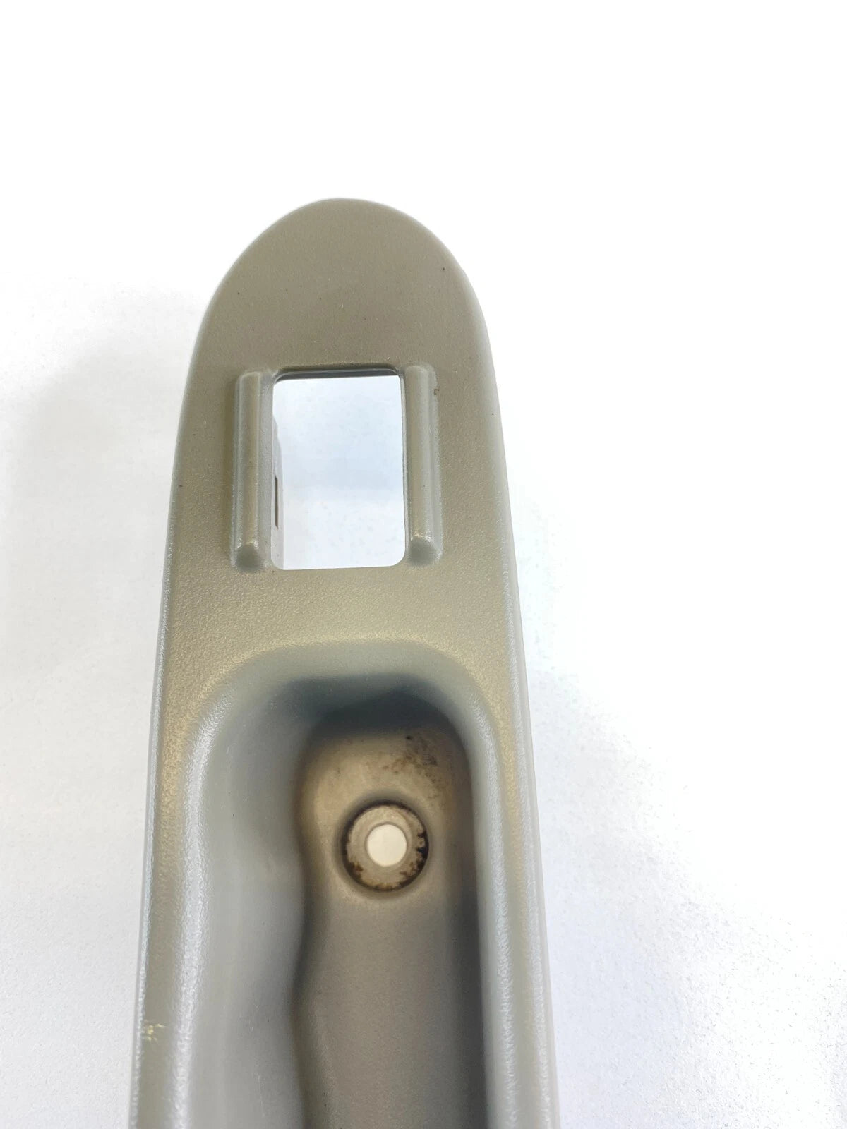 2000-2005 CHEVROLET IMPALA REAR RIGHT DOOR WINDOW SWITCH COVER BEZEL 10432426