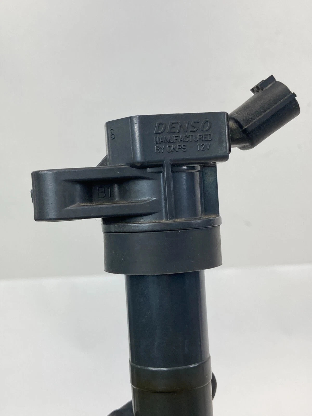 2010-2013 KIA FORTE FORTE KOUP 2.0L ENGINE IGNITION COIL IGNITOR 27300-3F100 OEM