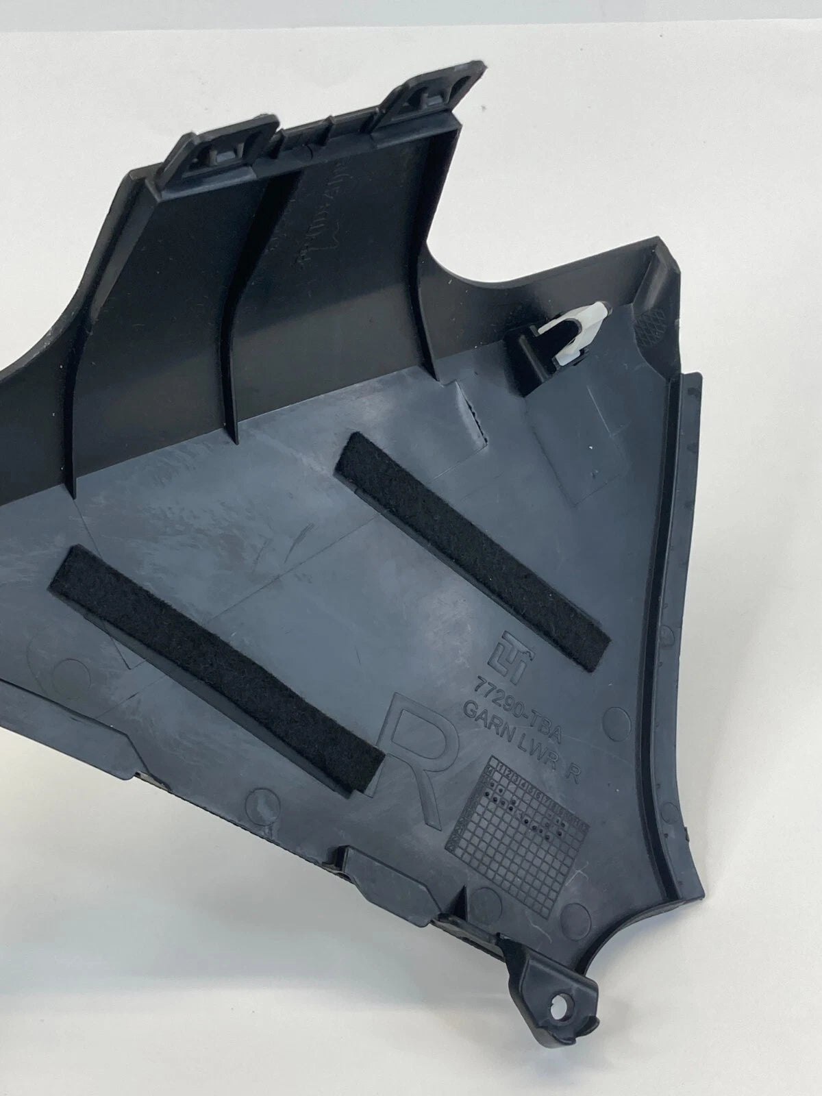 2016-2020 HONDA CIVIC RIGHT LOWER CENTER CONSOLE FORWARD INNER TRIM 77290-TBA