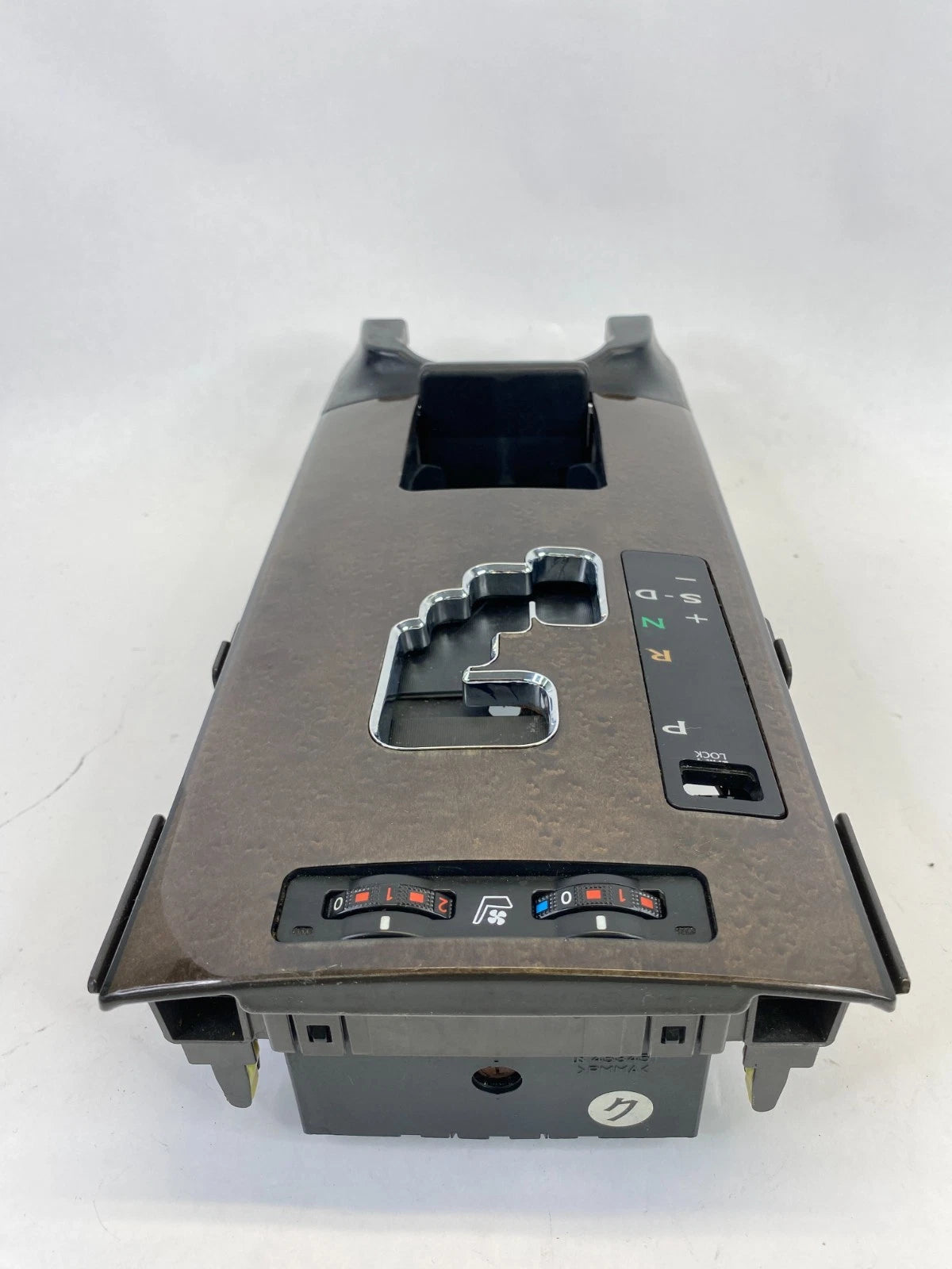 2009-2011 LEXUS IS250 CENTER CONSOLE SHIFTER BEZEL TRIM W/ SEAT HEATED SWITCH