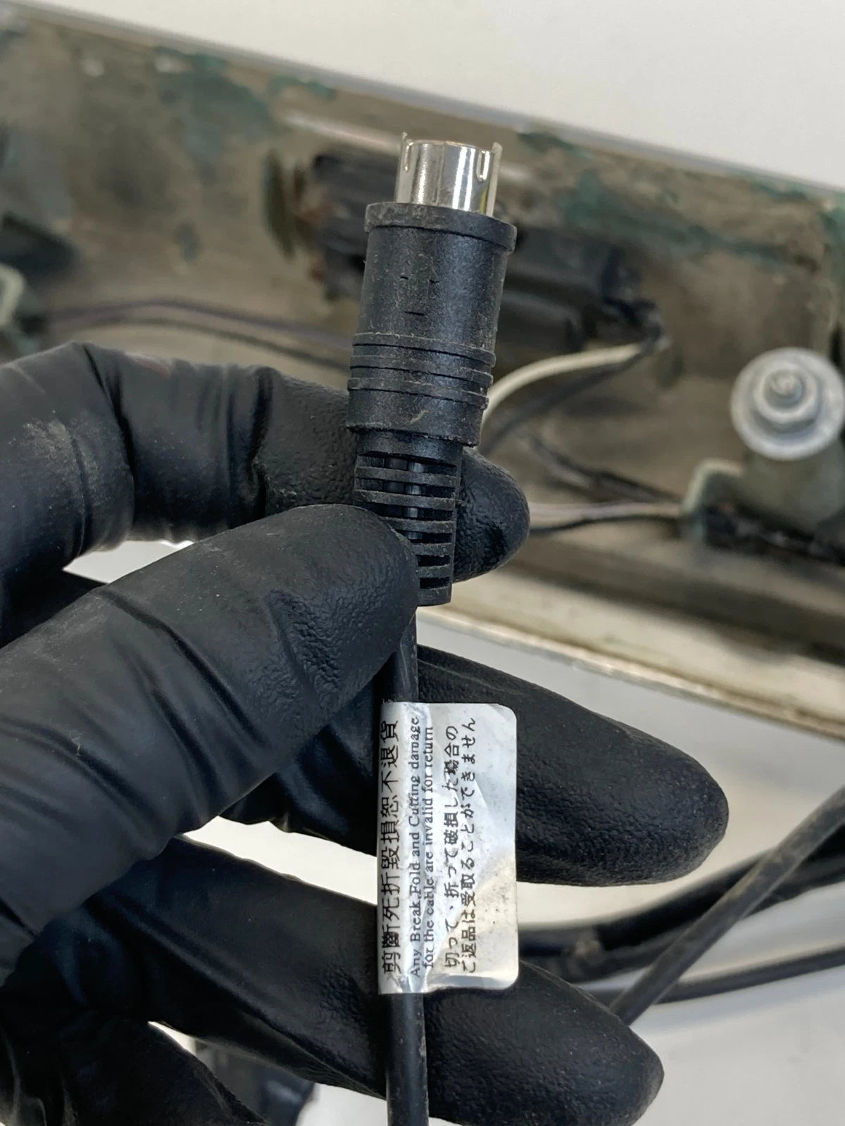 2007-2014 FORD EXPEDITION REAR TRUNK LID HATCH CHROME MOLDING LICENSE W/ CAMERA