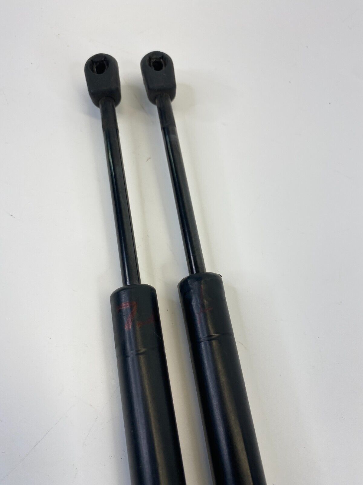 2001-2005 Hyundai Sonata Decklid Trunk Support Shock Strut Lift Cylinder Pair