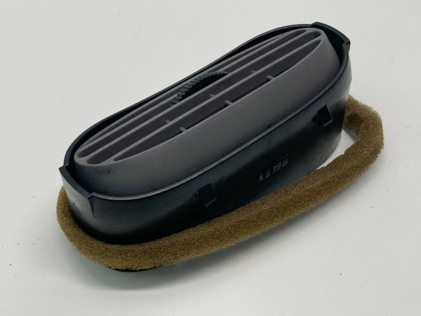 1998-2003 FORD ESCORT DASH RIGHT PASSENGER SIDE A/C HEATER AIR VENT DUCT OUTLET