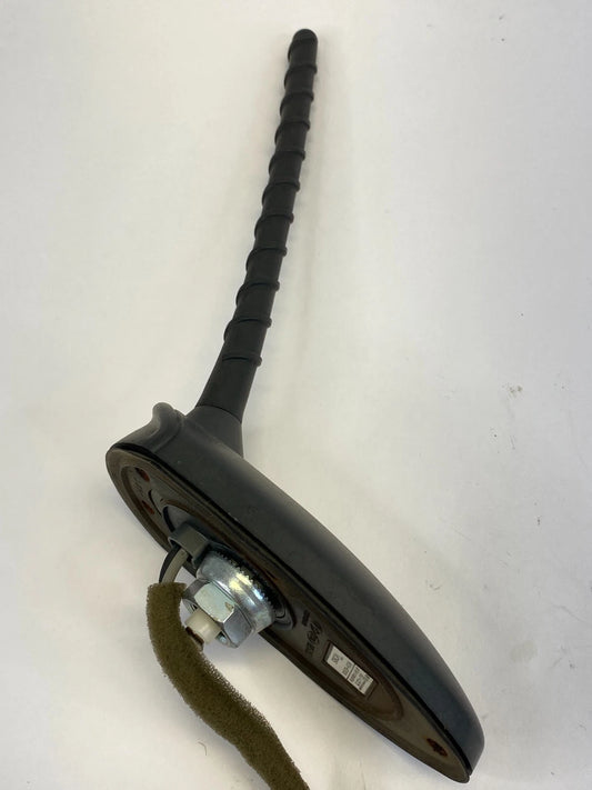 2014-2016 KIA SOUL ROOF MOUNTED RADIO ANTENNA BASE MAST MOBIS 96210-B2000 OEM
