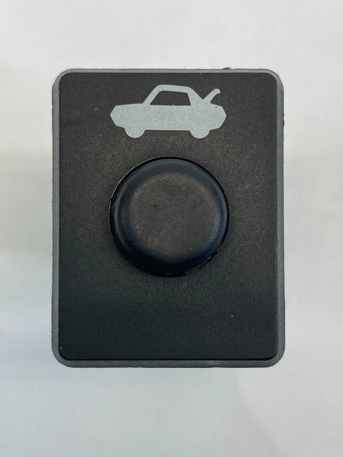 1999-2003 TOYOTA SOLARA TRUNK LID RELEASE BUTTON CONTROL SWITCH 15A086 OEM