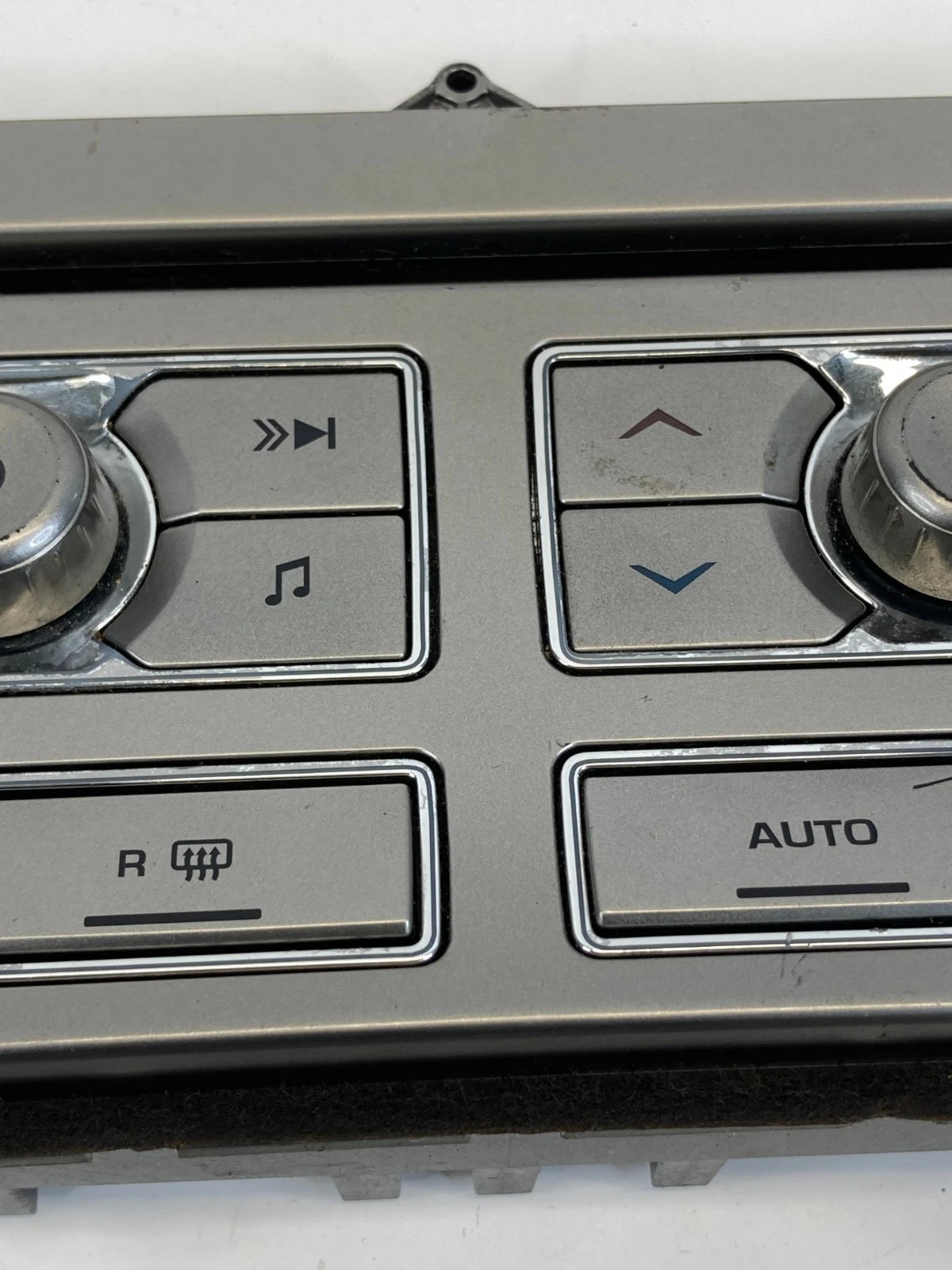 09-11 JAGUAR XF RADIO CD HEATER CLIMATE CONTROL PANEL SWITCH 8X23-18C858-BE OEM