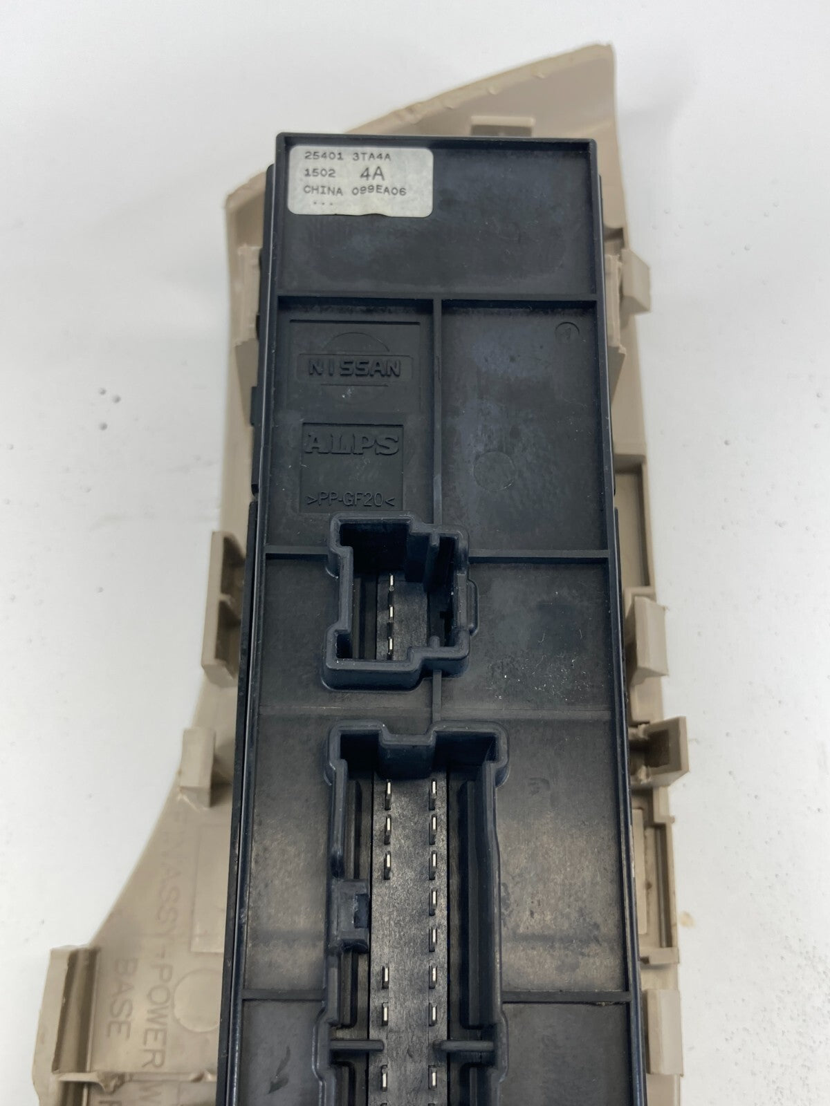 2013-2018 Nissan Altima Front Left Driver Master Door Window Switch 25401-3TA4A