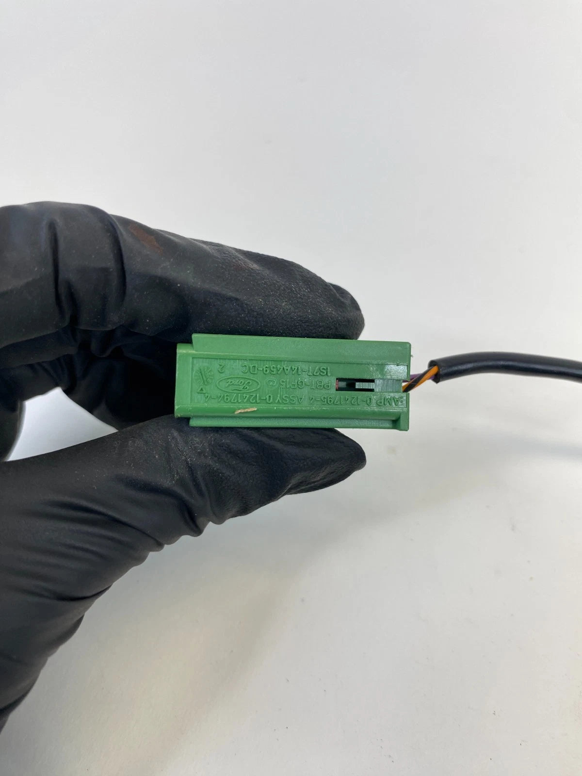 2012-2018 Volvo S60 Front Left Driver Seat Belt Buckle 8623453 OEM