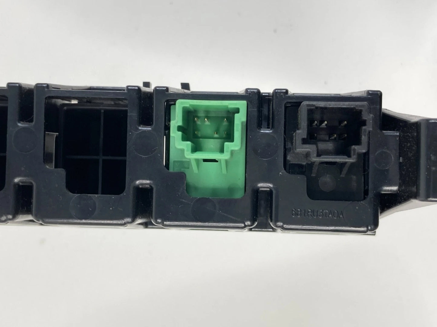 13-20 ALTIMA MAXIMA SENTRA FR LH DASH TRUNK TRACTION OFF CONTROL SWITCH W/BLANKS