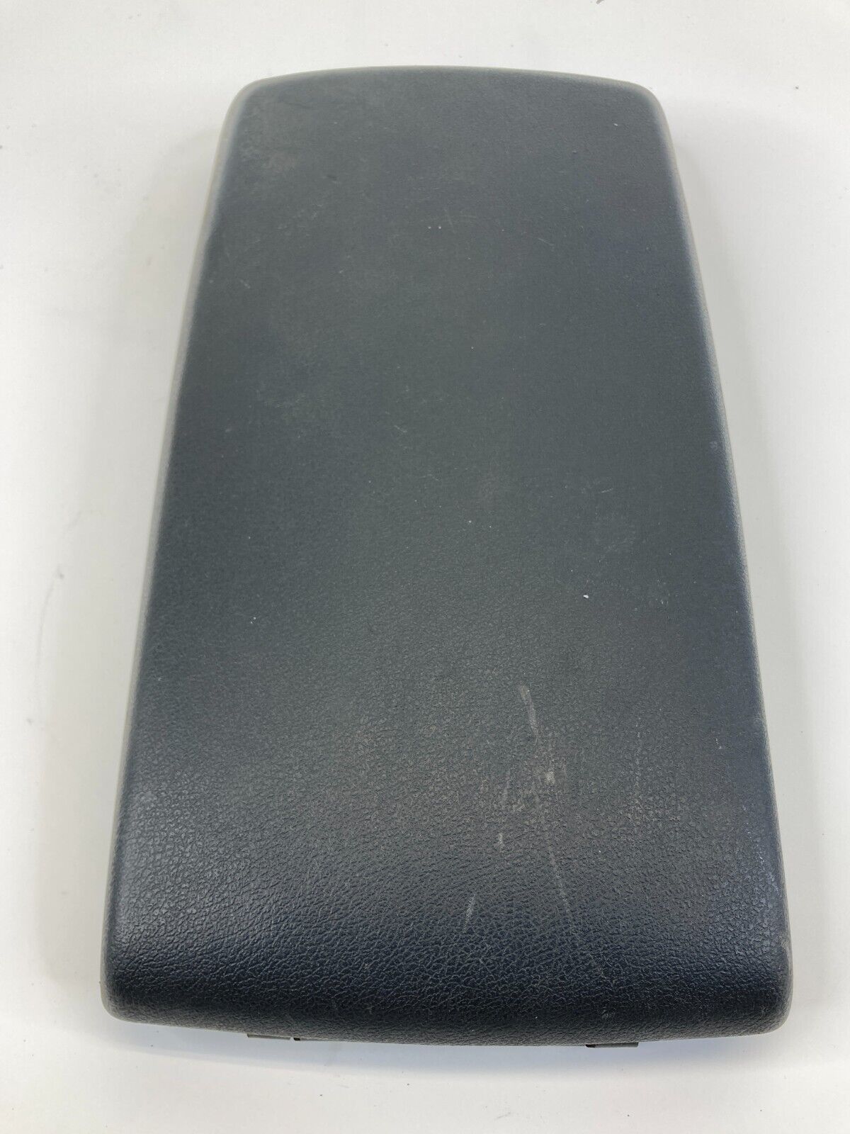 2006 2007 Chrysler 300 Dodge Magnum Center Console Armrest Arm Rest Cover Lid