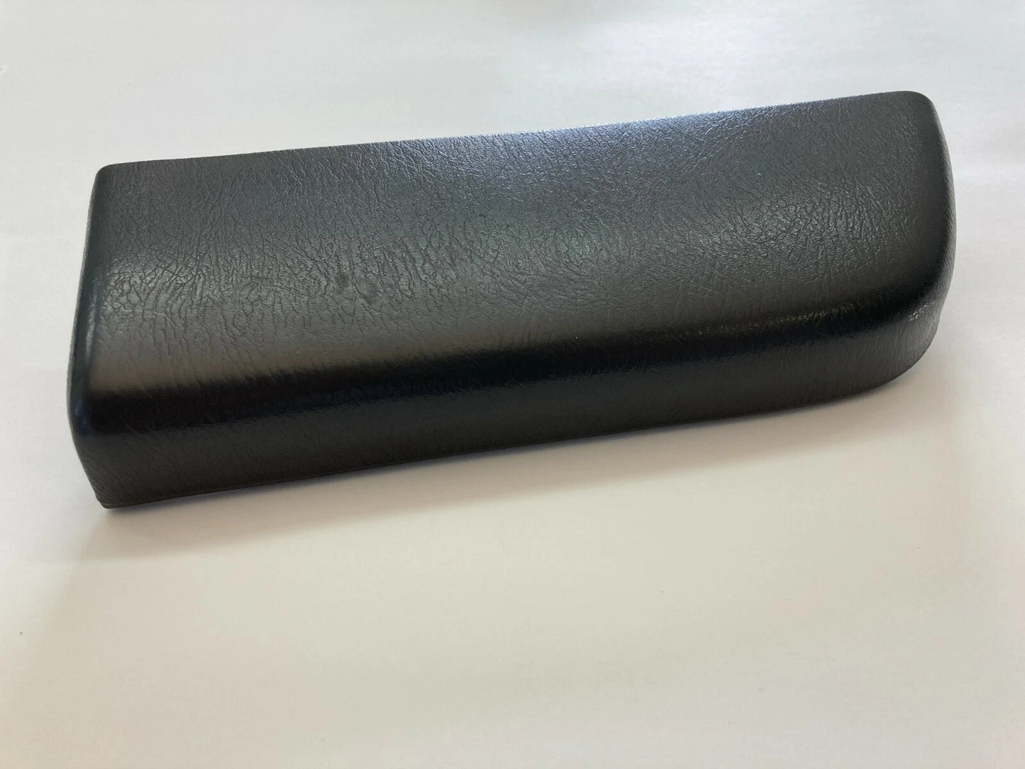 1996-1999 NISSAN PATHFINDER FRONT RIGHT DOOR ARMREST PAD REST OEM