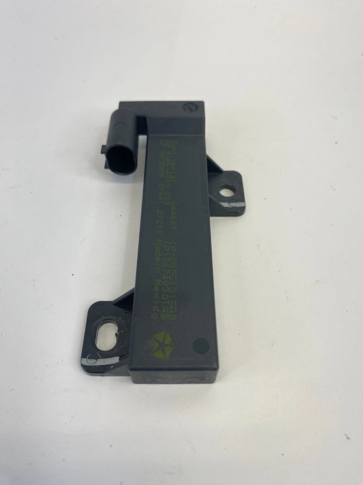 15-17 Chrysler 200 Rear Left Keyless Passive Entry Antenna Receiver 68051315AB