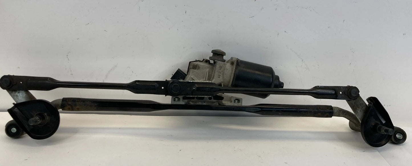 14-25 KIA SOUL FRONT WINDSHIELD WIPER MOTOR TRANSMISSION W/ LINKAGE 98100B20 OEM